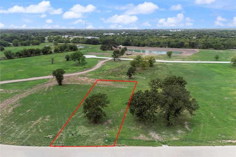 Property photo for 208 Caro Drive, West Tawakoni, TX