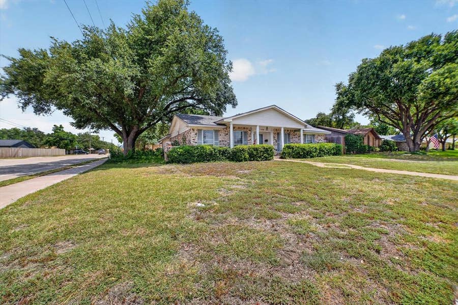 Property photo for 430 Worcester Way, Richardson, TX