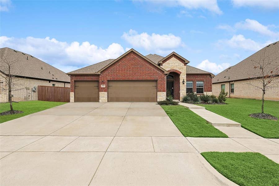 Property photo for 537 Oleander Drive, Royse City, TX
