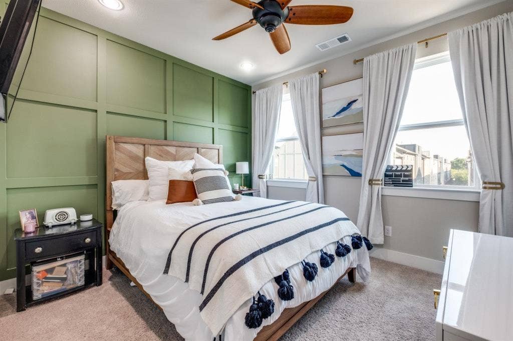1450 Elevado Drive, Dallas, TX 75212 1450 Elevado Drive, Dallas, TX 75212