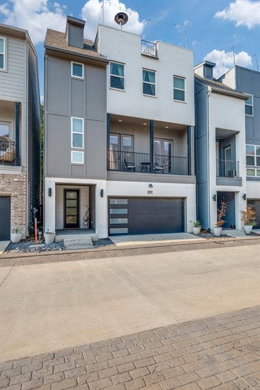 1450 Elevado Drive, Dallas, TX 75212 1450 Elevado Drive, Dallas, TX 75212