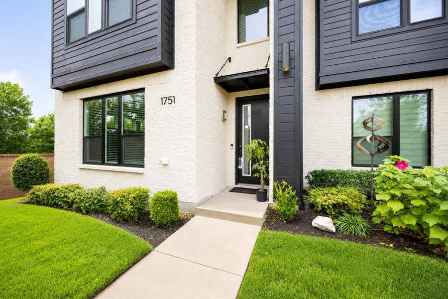 Property photo for 1751 Montgomery Drive, Plano, TX
