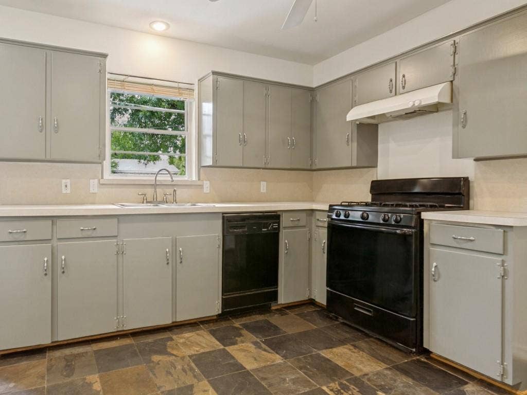 600 Ridgedale Drive, Richardson, TX 75080 600 Ridgedale Drive, Richardson, TX 75080