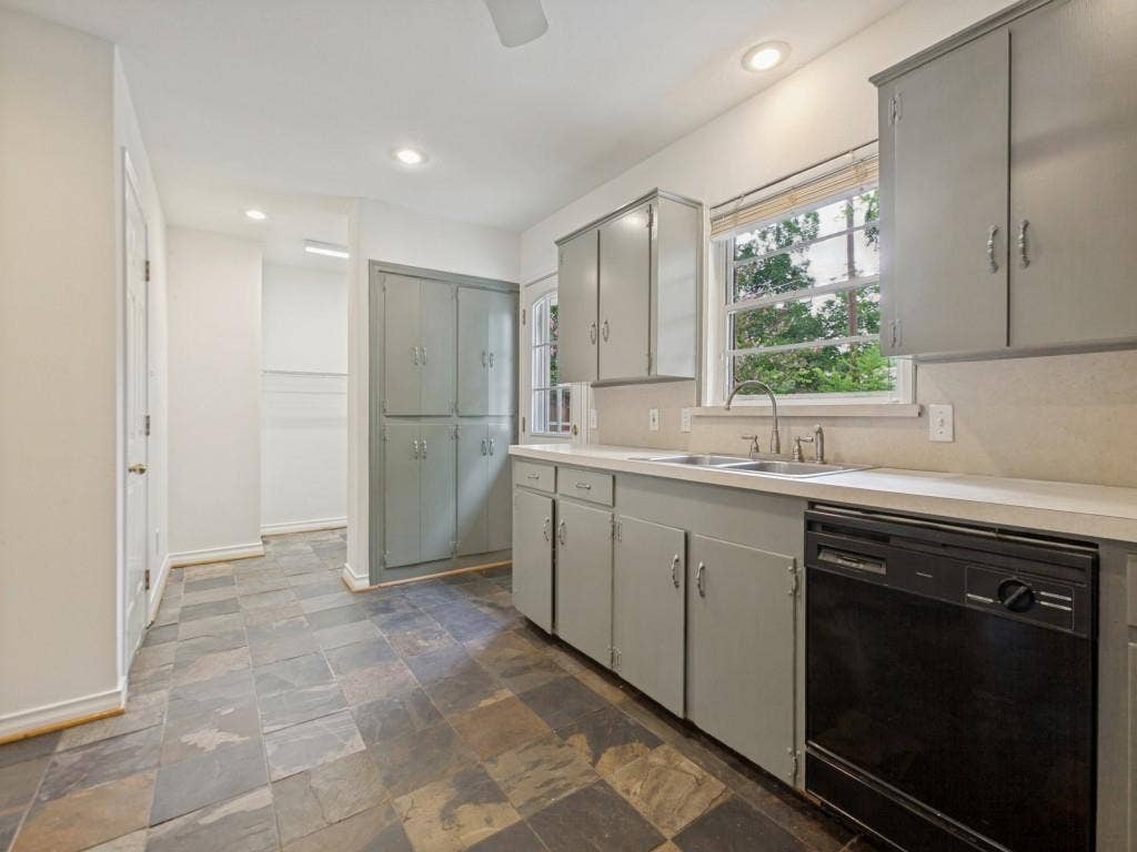 600 Ridgedale Drive, Richardson, TX 75080 600 Ridgedale Drive, Richardson, TX 75080