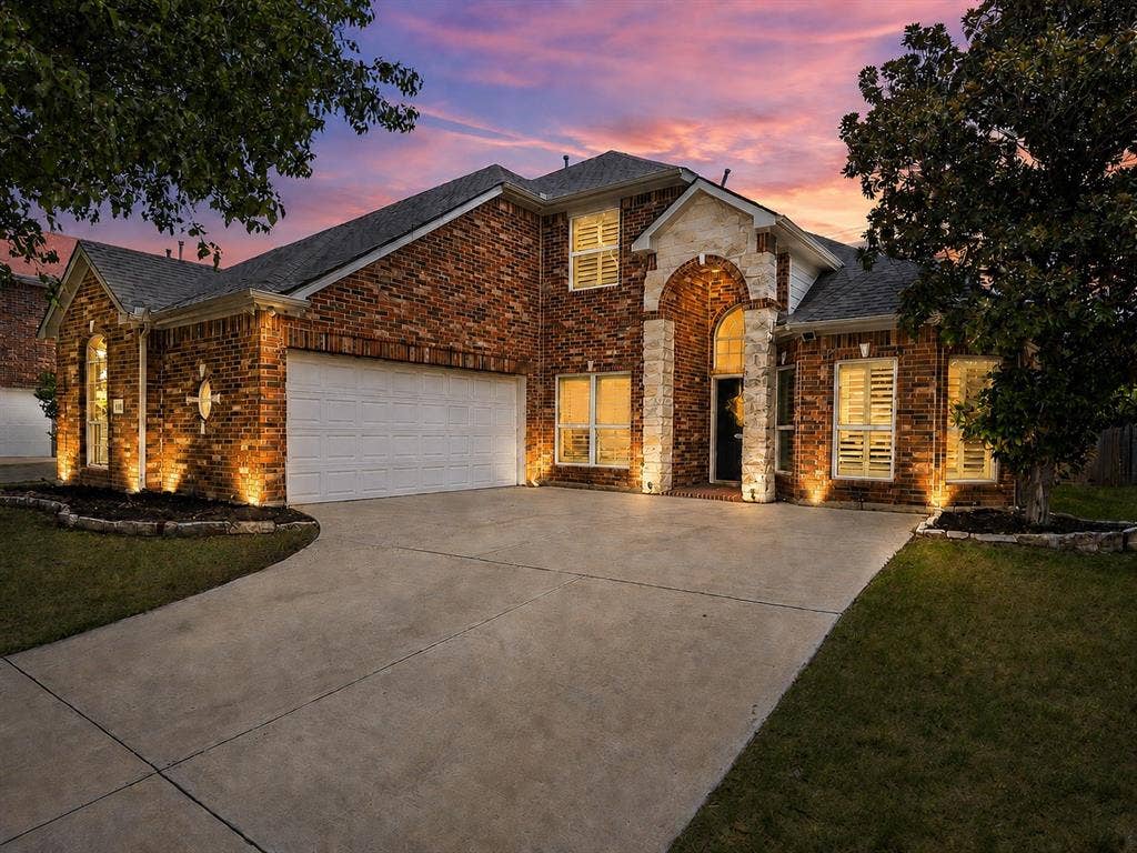 821 Redbud Drive, Allen, TX 75002 821 Redbud Drive, Allen, TX 75002