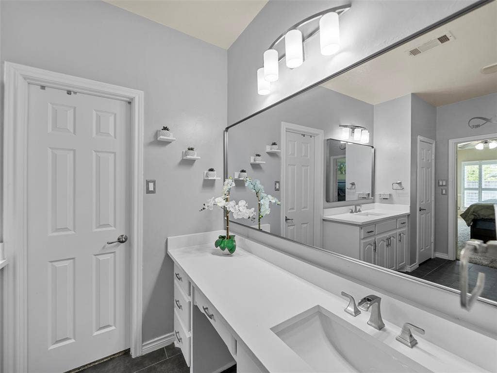 821 Redbud Drive, Allen, TX 75002 821 Redbud Drive, Allen, TX 75002