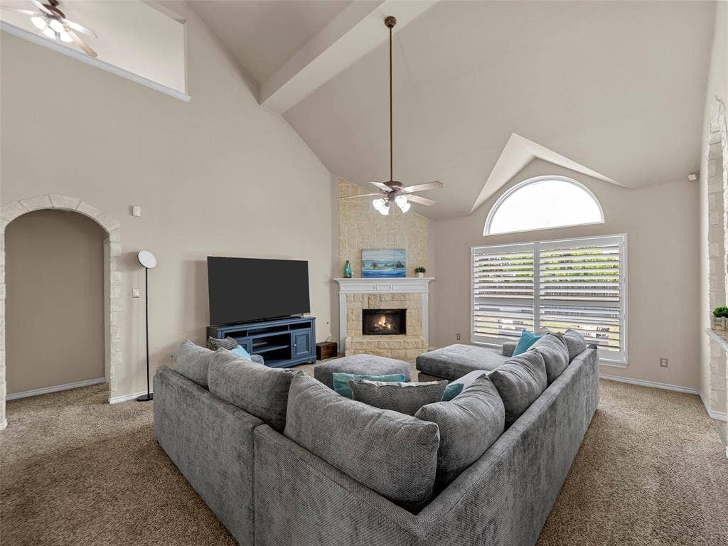 821 Redbud Drive, Allen, TX 75002 821 Redbud Drive, Allen, TX 75002