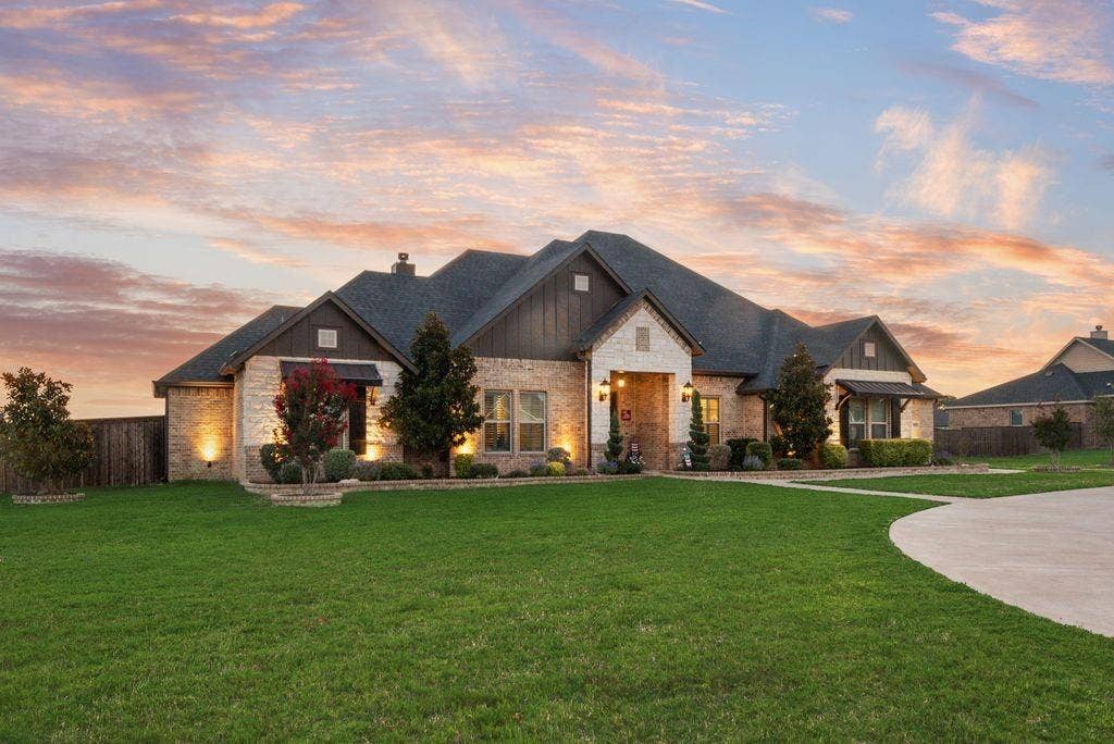 6031 Waggoner Way, Midlothian, TX 76065 6031 Waggoner Way Midlothian, TX 76065
