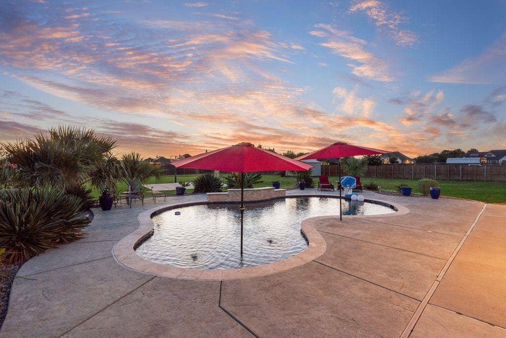 6031 Waggoner Way, Midlothian, TX 76065 6031 Waggoner Way Midlothian, TX 76065