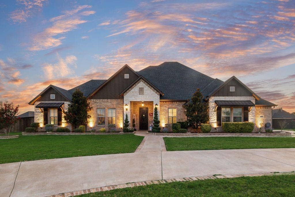 6031 Waggoner Way, Midlothian, TX 76065 6031 Waggoner Way Midlothian, TX 76065