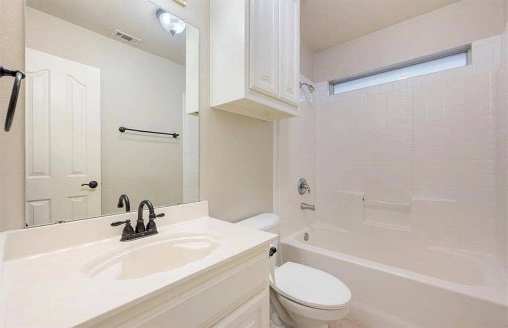 1803 Clover Hill RDMansfield, tX 76063