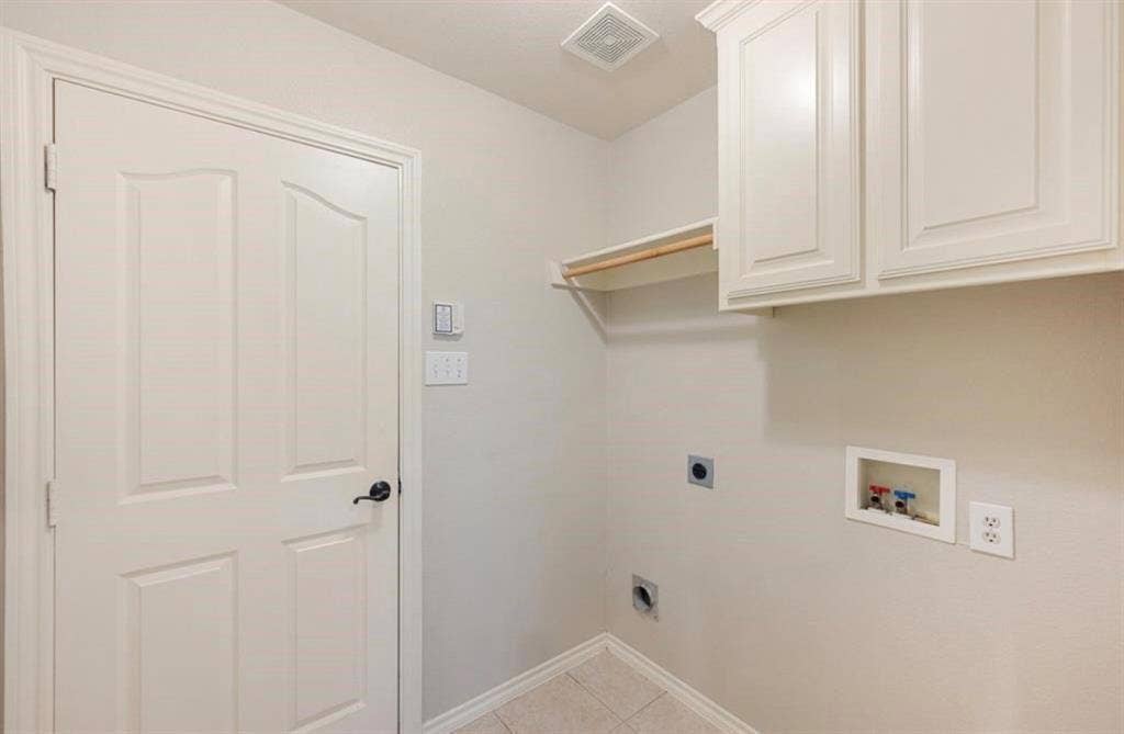 1803 Clover Hill RDMansfield, tX 76063