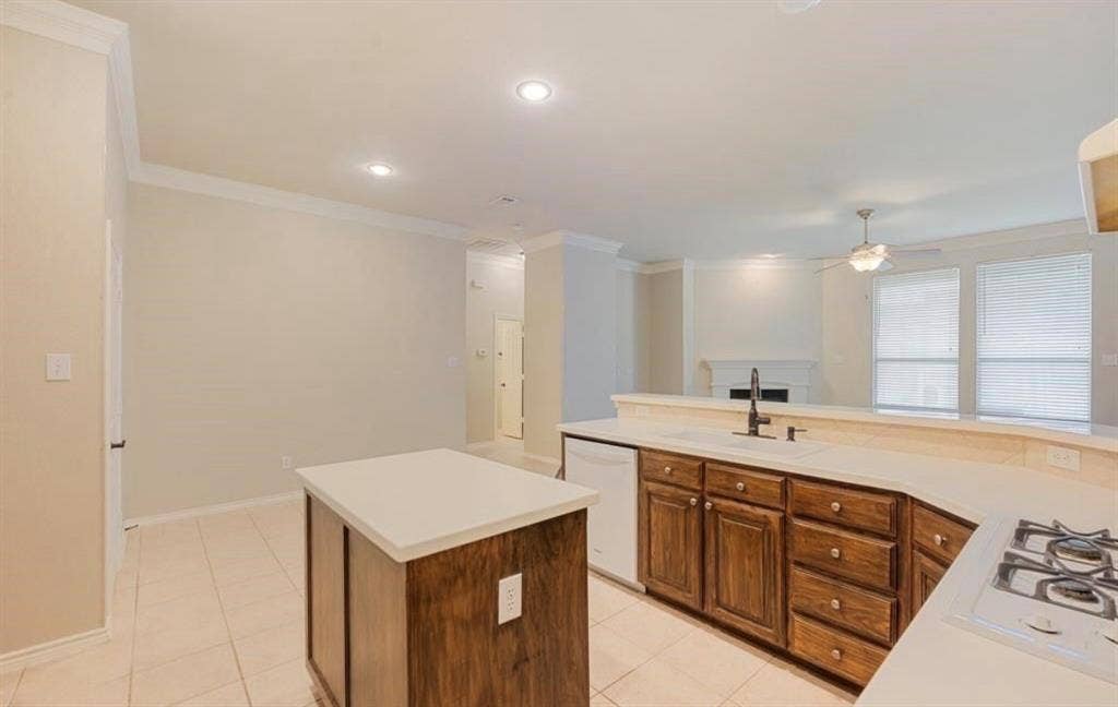 1803 Clover Hill RDMansfield, tX 76063