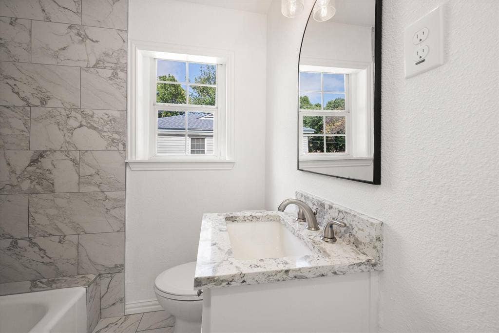 5117 Almena Road, River Oaks, TX 76114 5117 Almena Road, River Oaks, TX 76114