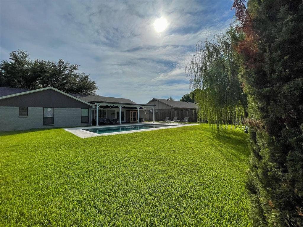 112 Overcrest Drive, Benbrook, TX 76126 112 Overcrest Drive, Benbrook, TX 76126