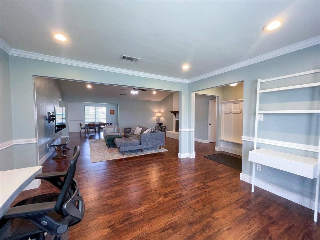 112 Overcrest Drive, Benbrook, TX 76126 112 Overcrest Drive, Benbrook, TX 76126