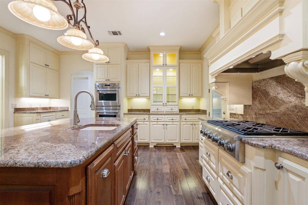 2030 Equestrian Lane, Tyler, TX 75703 2030 Equestrian Lane, Tyler, TX 75703