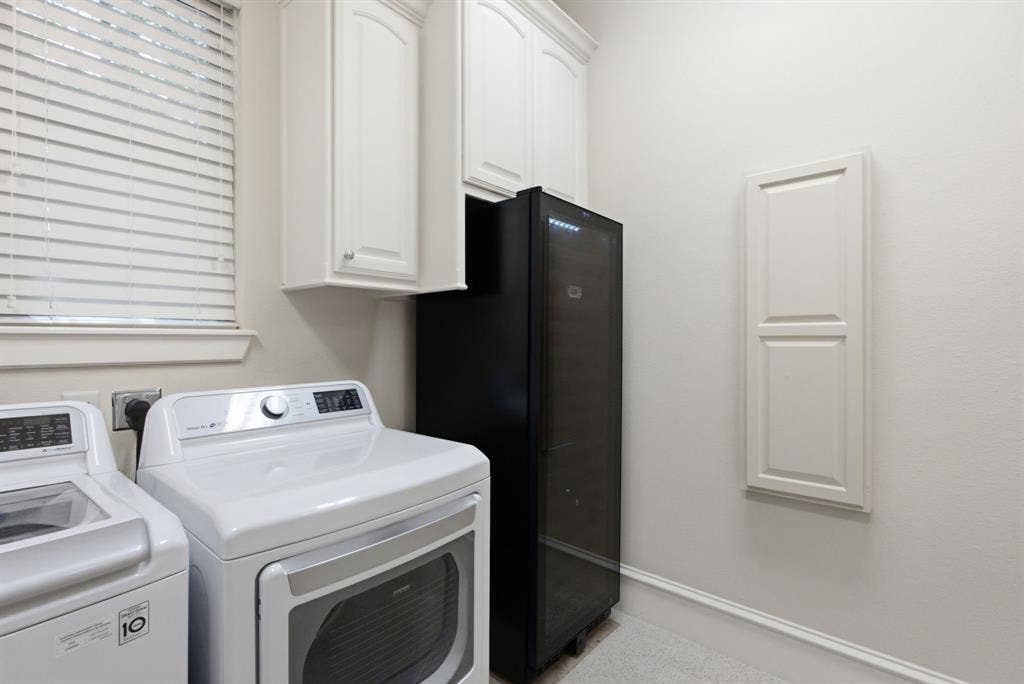 2030 Equestrian Lane, Tyler, TX 75703 Washer and dryer remains, wine refrigerator remains