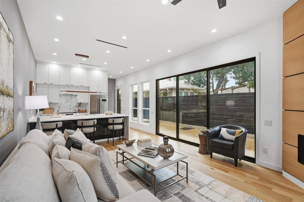 2724 Hondo, Dallas, TX 75219 2724 Hondo, Dallas, TX 75219