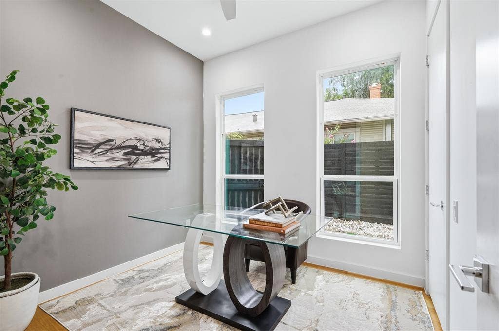 2724 Hondo, Dallas, TX 75219 3rd bedroom or great flex space
