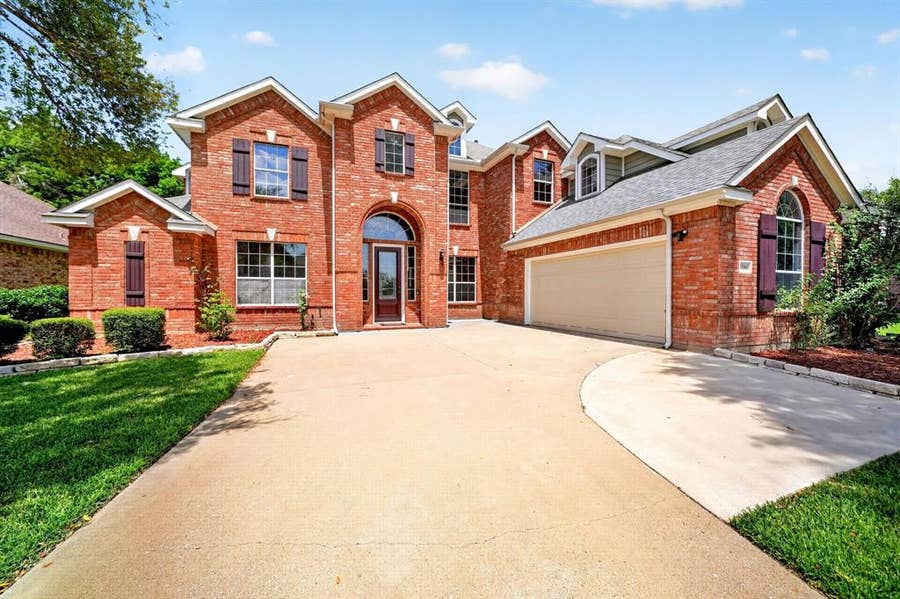 Property photo for 9506 Pinehurst Drive, Rowlett, TX
