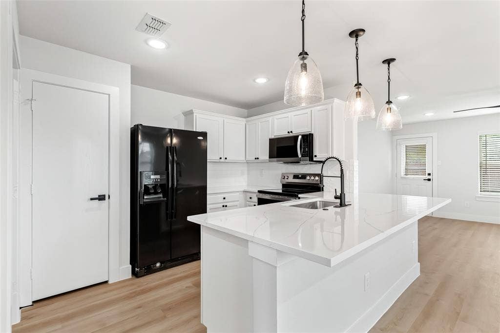 3615 Rio Blanco Drive, Dallas, TX 75227 3615 Rio Blanco Drive, Dallas, TX 75227