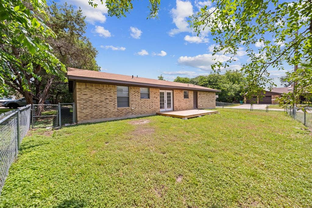 1 Cliffside Drive, Morgans Point Resort, TX 76513