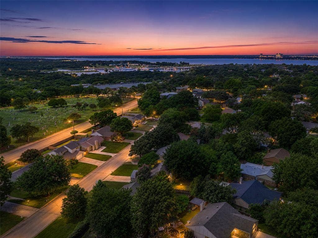 1119 Normandy Drive, Grapevine, TX 76051 View of Lake Grapevine