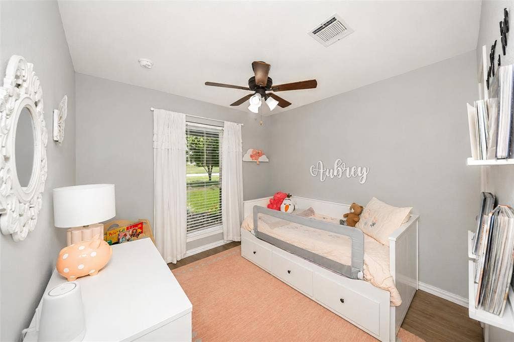 1119 Normandy Drive, Grapevine, TX 76051 1119 Normandy Drive, Grapevine, TX 76051