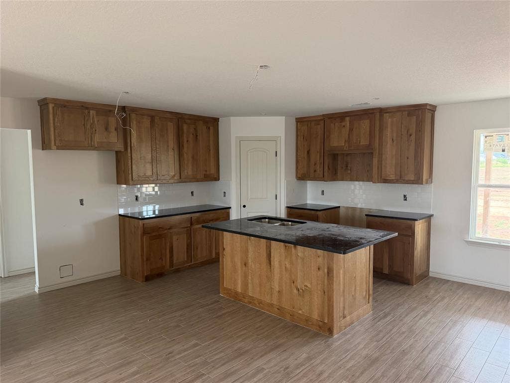 233 Altom Road, Springtown, TX 76082 233 Altom Road, Springtown, TX 76082