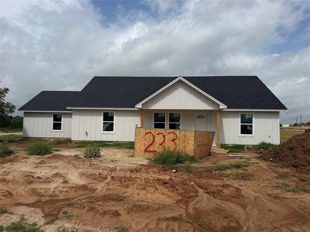 233 Altom Road, Springtown, TX 76082 233 Altom Road, Springtown, TX 76082