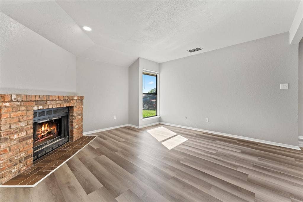 2512 Windy Pine Lane, Arlington, TX 76015 2512 Windy Pine Lane, Arlington, TX 76015