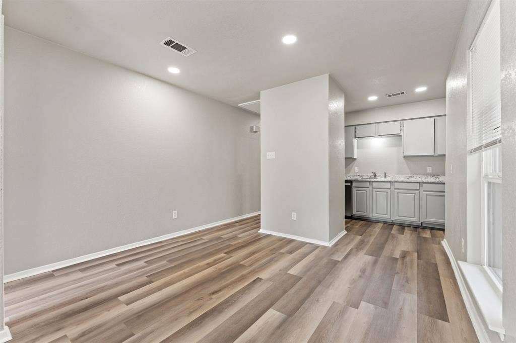 2512 Windy Pine Lane, Arlington, TX 76015 2512 Windy Pine Lane, Arlington, TX 76015