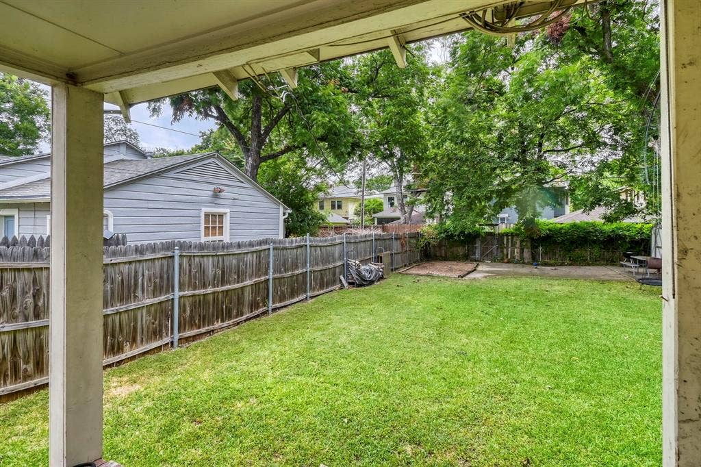 218 N Rosemont Avenue, Dallas, TX 75208