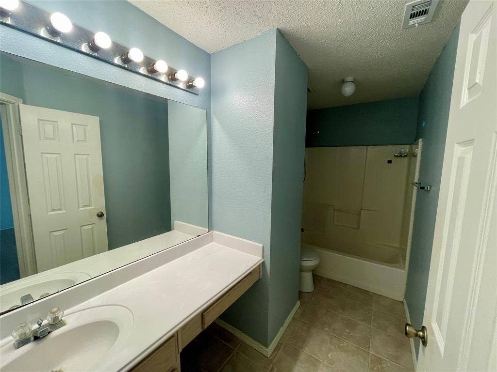 7520 Sunburst Trail, Denton, TX 76210