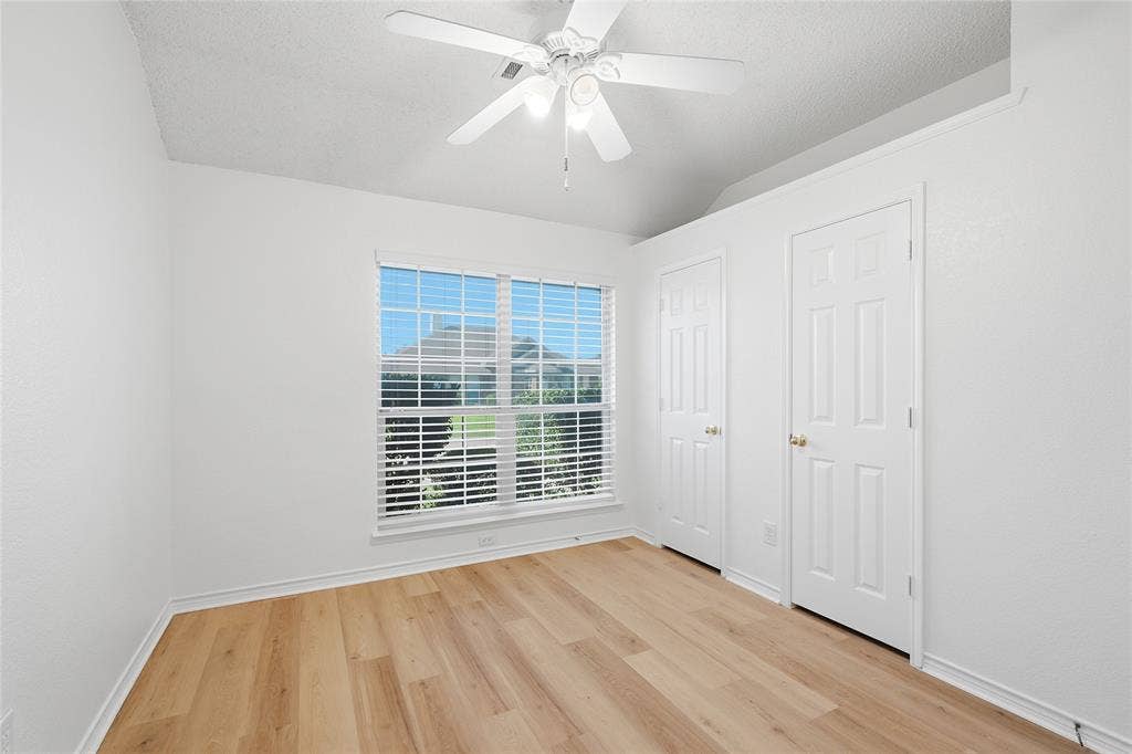 4912 Basil Drive, McKinney, TX 75070 4912 Basil Drive, McKinney, TX 75070