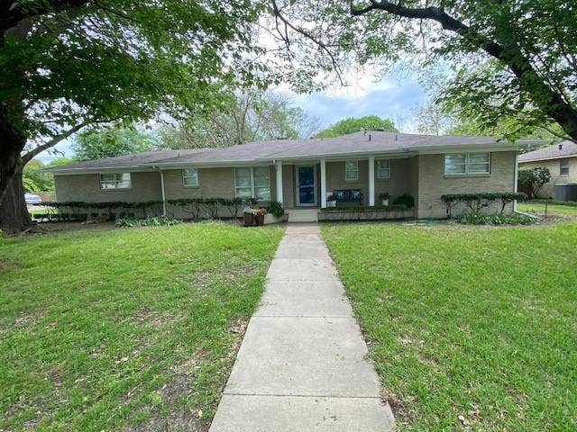 Property photo for 402 Paula Road, McKinney, TX