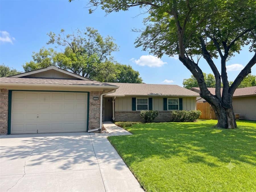 Property photo for 606 Oxford Park, Garland, TX