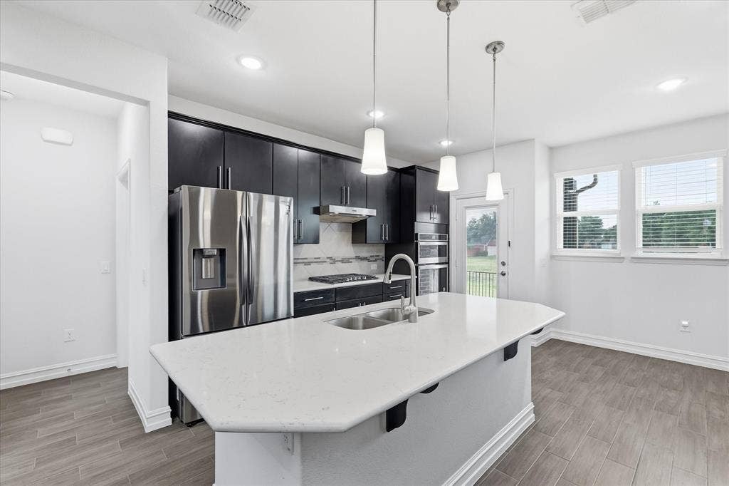 217 Jones Street, Irving, TX 75063 217 Jones Street, Irving, TX 75063