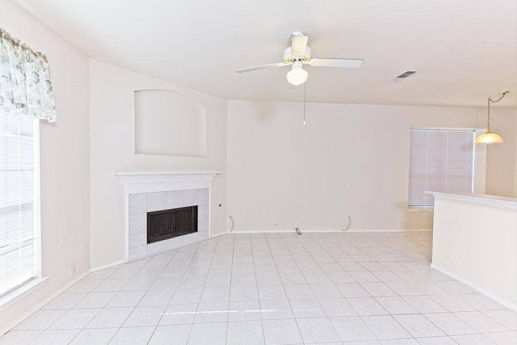 8713 Somerville Way, Plano, TX 75025 8713 Somerville Way, Plano, TX 75025