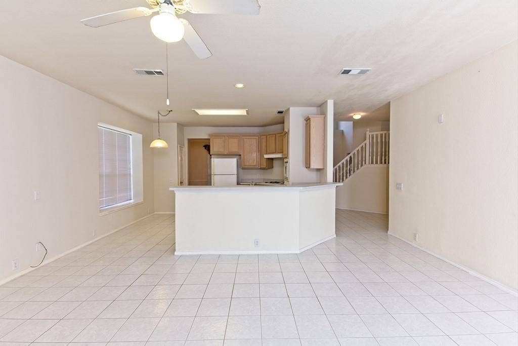 8713 Somerville Way, Plano, TX 75025 8713 Somerville Way, Plano, TX 75025
