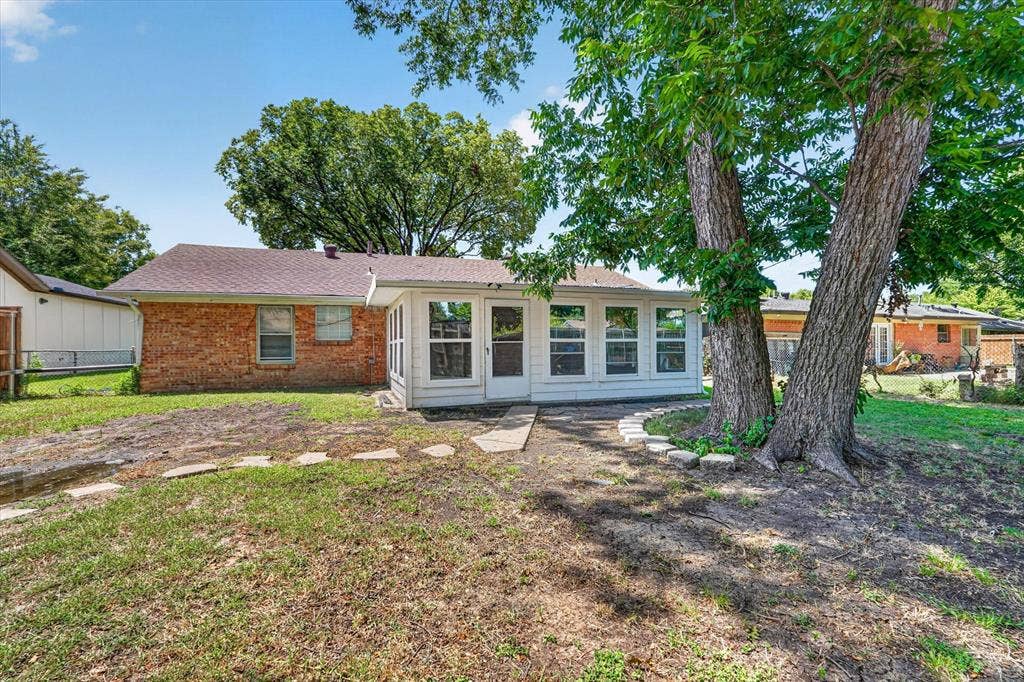2539 Highwood Drive, Dallas, TX 75228