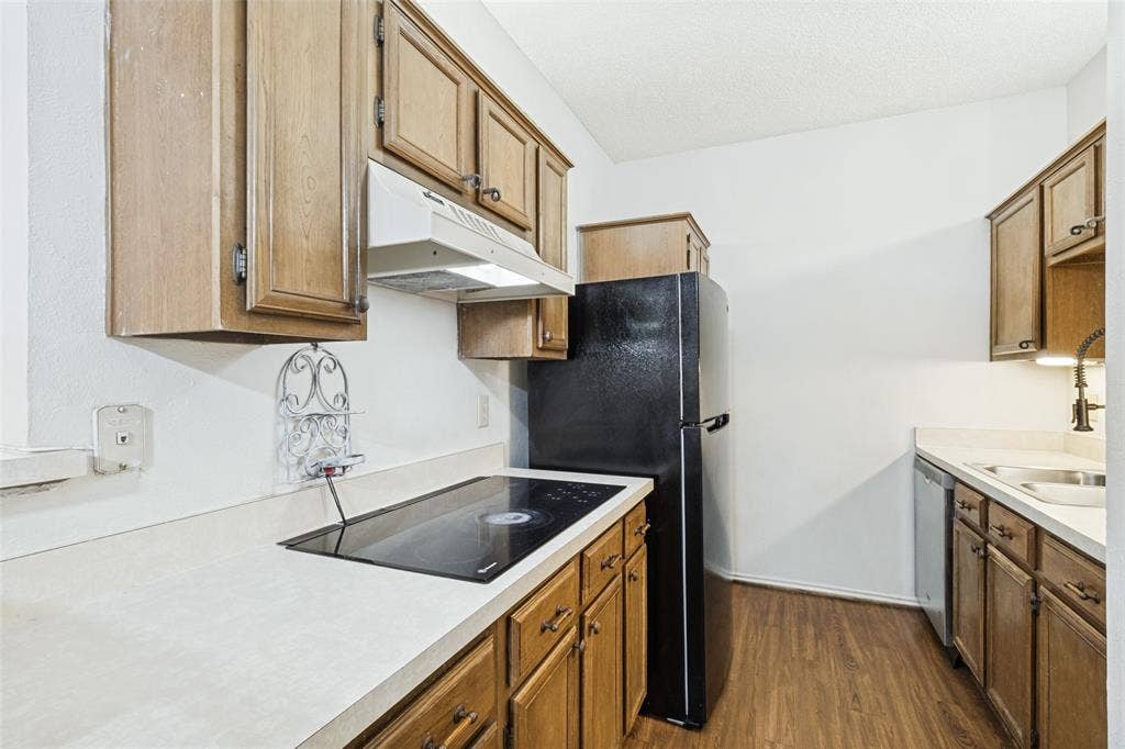 9254 Forest Lane, #812, Dallas, TX 75243 9254 Forest Lane, #812, Dallas, TX 75243