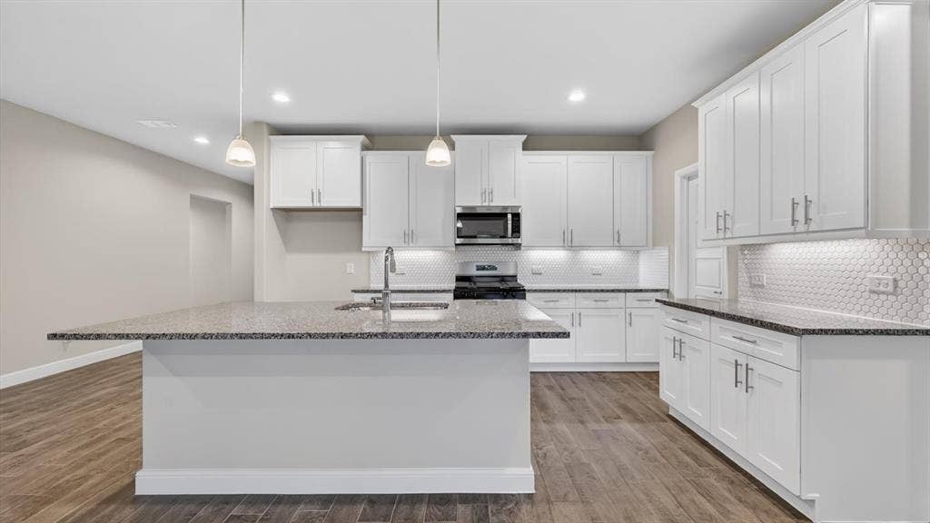 1416 CANTERBURY Trail, DeSoto, TX 75115 1416 CANTERBURY Trail, DeSoto, TX 75115