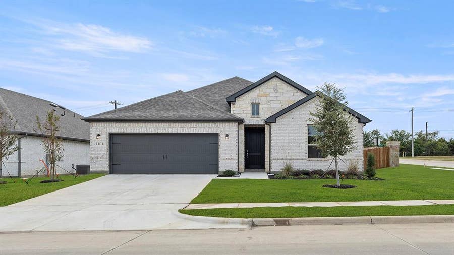 Property photo for 228 Whitetail Drive, Willow Park, TX
