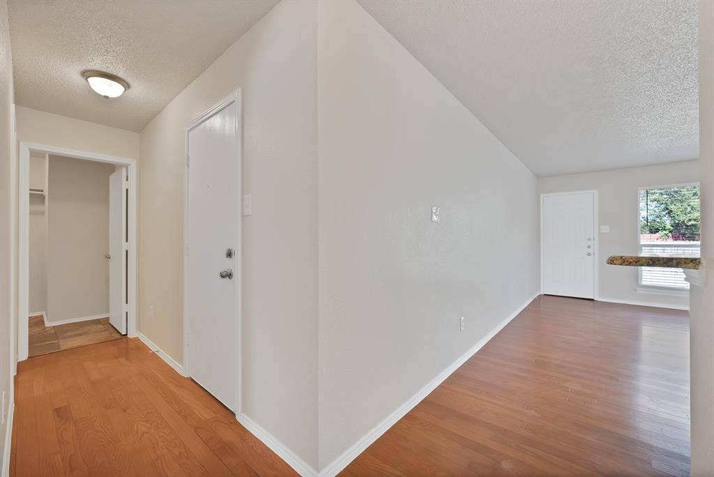 785 Eldorado Drive, DeSoto, TX 75115 785 Eldorado Drive, DeSoto, TX 75115