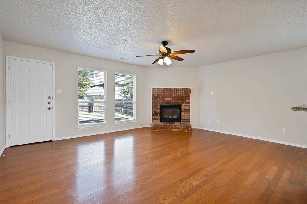785 Eldorado Drive, DeSoto, TX 75115 785 Eldorado Drive, DeSoto, TX 75115