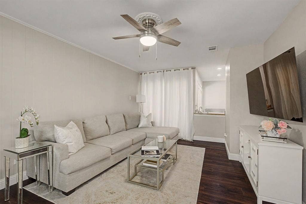 4529 Denver Drive, Plano, TX 75093 4529 Denver Drive, Plano, TX 75093