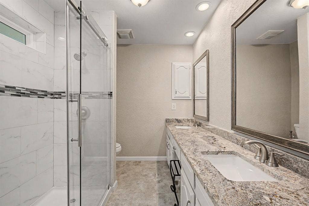 4529 Denver Drive, Plano, TX 75093 4529 Denver Drive, Plano, TX 75093