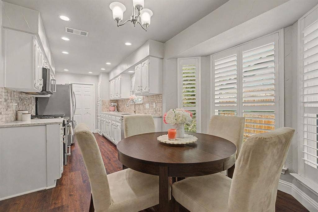 4529 Denver Drive, Plano, TX 75093 4529 Denver Drive, Plano, TX 75093